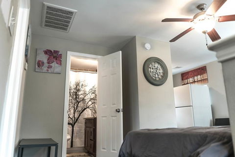 East Downtown Bungalow - Adwords Guide 1
