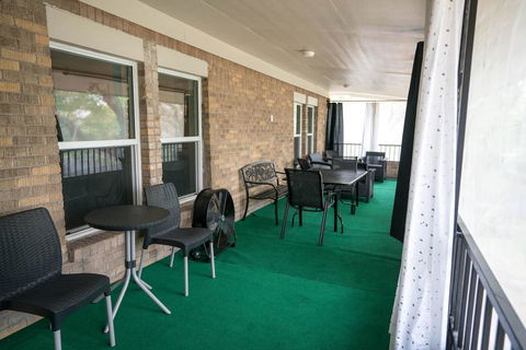 East Downtown Treetop Terrace - Adwords Guide 1