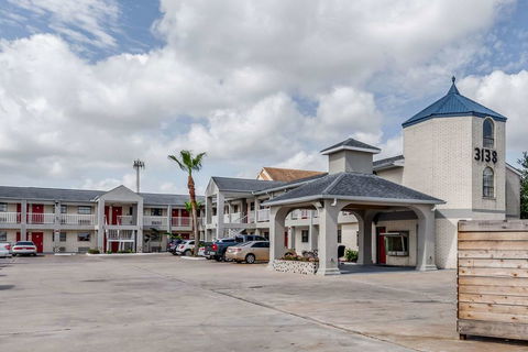Econo Lodge - Adwords Guide 0