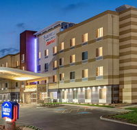 Fairfield Inn  Suites by Marriott Gainesville I-35