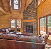 Family-Friendly Warsaw Cabin with Furnished Deck