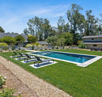 Gorgeous 3Br Wine Country Estate W/ Barn Home