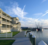 Hampton Inn  Suites Chincoteague-Waterfront Va
