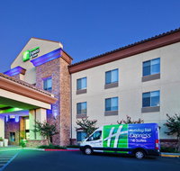 Holiday Inn Express Suites Clovis Fresno Area