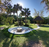 JUPITER WATERFALLS - NEWLY UPDATED - TIKI HUT FIRE PIT KITCHEN POOL HEATER and MORE