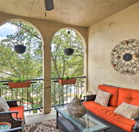 Lakefront Lago Vista Condo with Resort Amenities