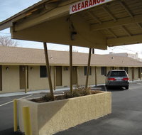 Lone Pine Budget Inn