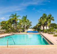 Luxury Totally Renovated Jupiter Villa 2/2 1900 ft from beach