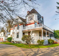 Macrum Manor