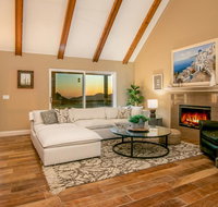 New Listing Rainbow Heights Retreat w/ Hot Tub home