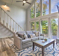 Pottsboro Cabin with Deck - 1 Mile to Lake Texoma