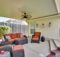 PRIVATE POOL w/Full Amenities by BLD  Joe Pool LK