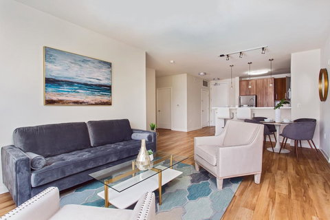 SD Spacious Suite 2BR APT - Adwords Guide 3