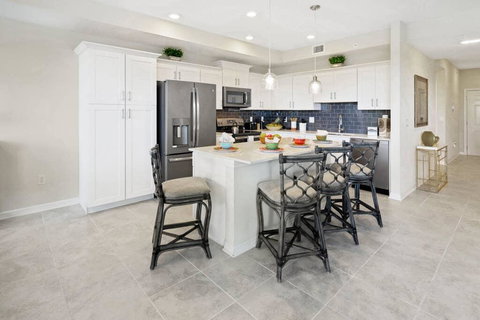 SPECIAL OFFER! - Beautiful New Condo (5 Min Disney) At Storey Lake Resort - Adwords Guide 1