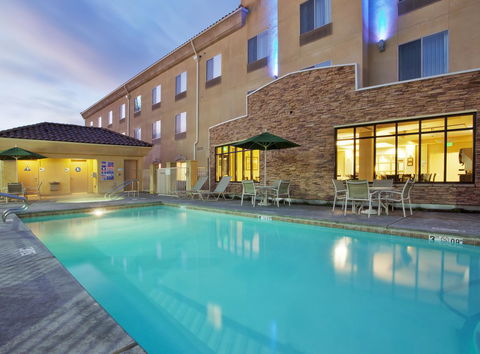 Holiday Inn Express Hotel & Suites Merced - Adwords Guide 20