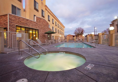 Holiday Inn Express Hotel & Suites Merced - Adwords Guide 15