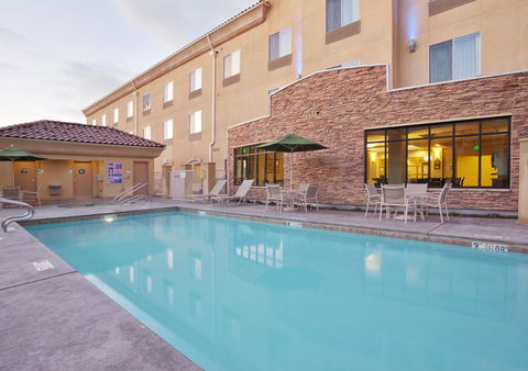 Holiday Inn Express Hotel & Suites Merced - Adwords Guide 11