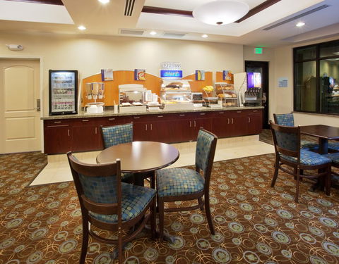 Holiday Inn Express Hotel & Suites Merced - Adwords Guide 9