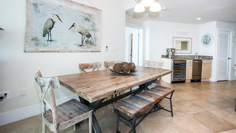 CRD0708 - Panoramic View Two-bedroom Apartment - Adwords Guide 1