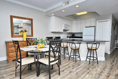 San Carlos 808 Condo - Adwords Guide 1