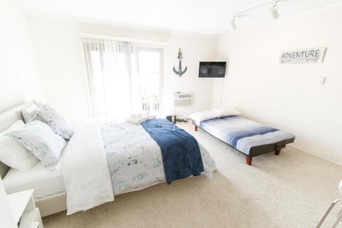 A Block Away To The Beach & Venice - Adwords Guide 4