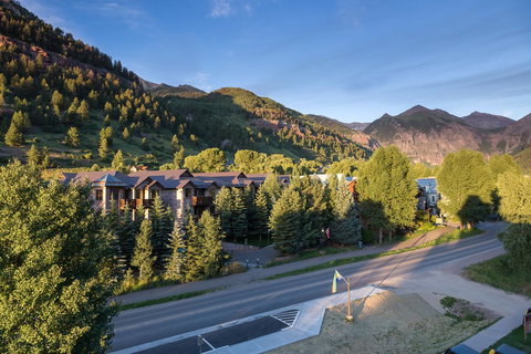 The Hotel Telluride - Adwords Guide 16
