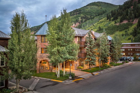 The Hotel Telluride - Adwords Guide 31