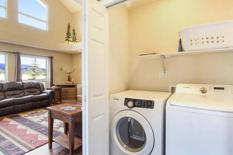 Eagles Nest At Creekside Home - Adwords Guide 3