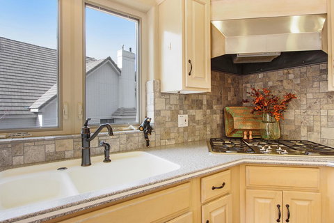 Eagles Nest At Creekside Home - Adwords Guide 1