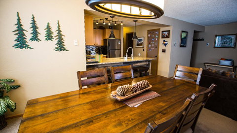 A11 Snowblaze Athletic Club Condo - Adwords Guide 22