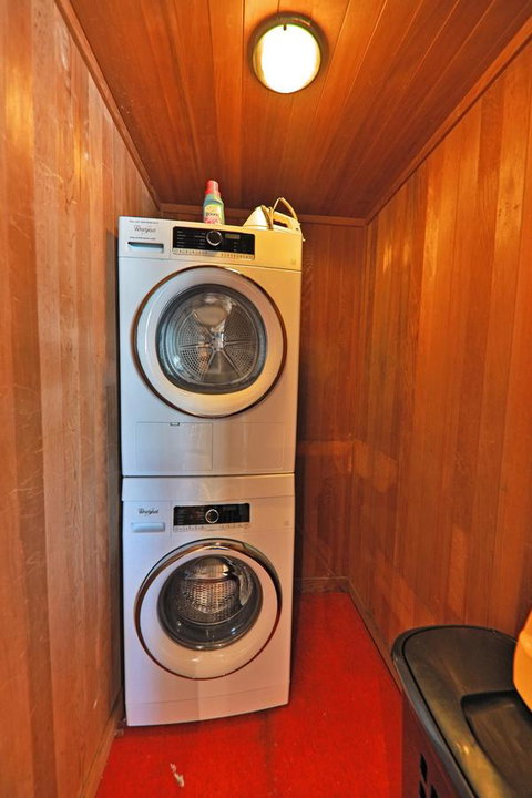 A11 Snowblaze Athletic Club Condo - Adwords Guide 3