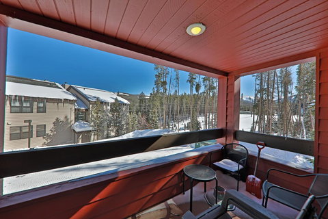 A11 Snowblaze Athletic Club Condo - Adwords Guide 9