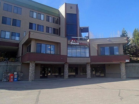 A11 Snowblaze Athletic Club Condo - Adwords Guide 14