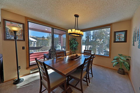 A11 Snowblaze Athletic Club Condo - Adwords Guide 21