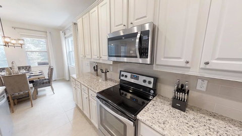 ACO Golden Palms 8 Bedroom Vacation Home With Pool (1861) - Adwords Guide 17