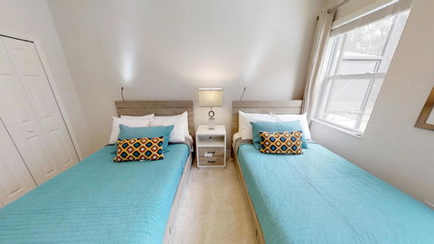 ACO Golden Palms 8 Bedroom Vacation Home With Pool (1861) - Adwords Guide 15